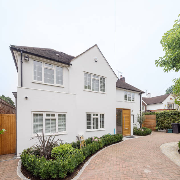 Burghley Avenue:   by Coupdeville