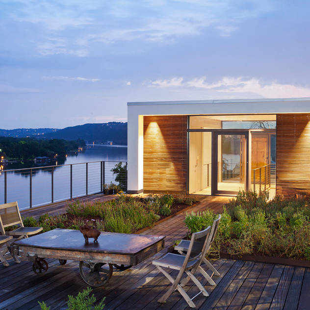Cliff Dwelling: Terrace by Specht Architects