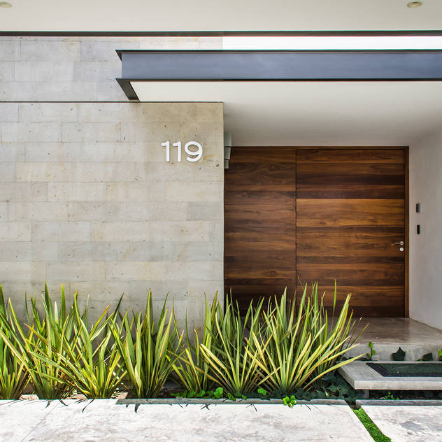 CASA T02: Puertas principales de estilo  por ADI / arquitectura y diseño interior
