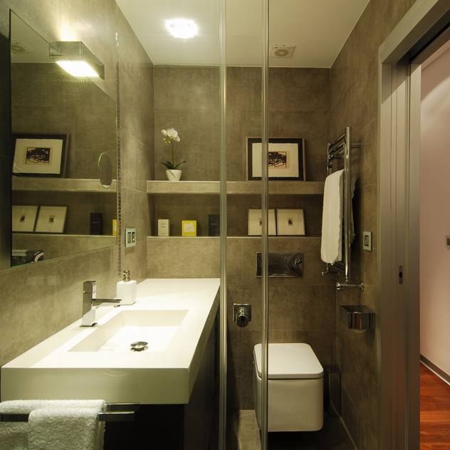 65sqm Appartment: Baños de estilo moderno de MADG Architect