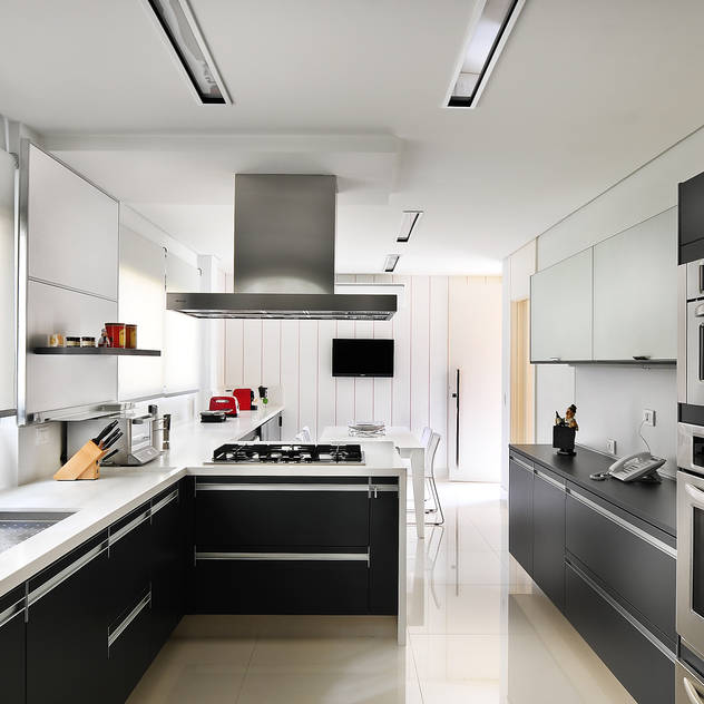  Dapur by BRENO SANTIAGO ARQUITETURA E INTERIORES