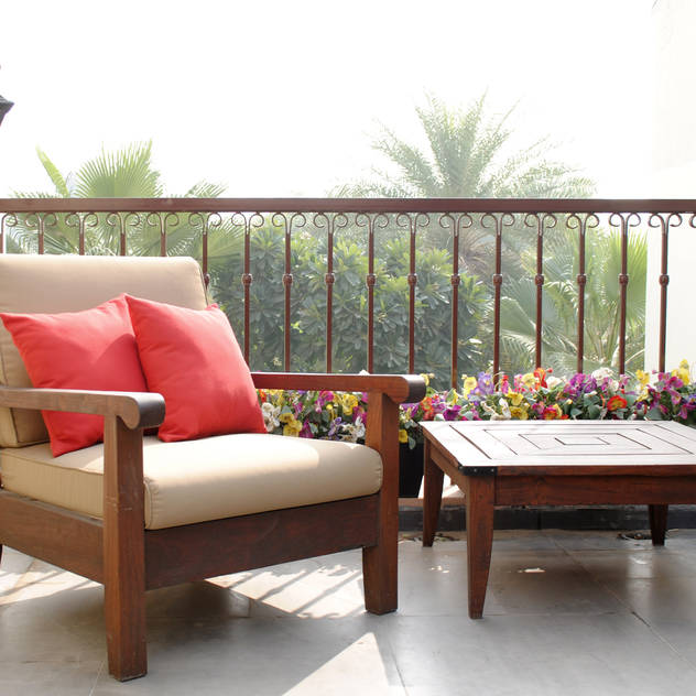 Balcony Design, Greater Noida:  Terrace by H5 Interior Design