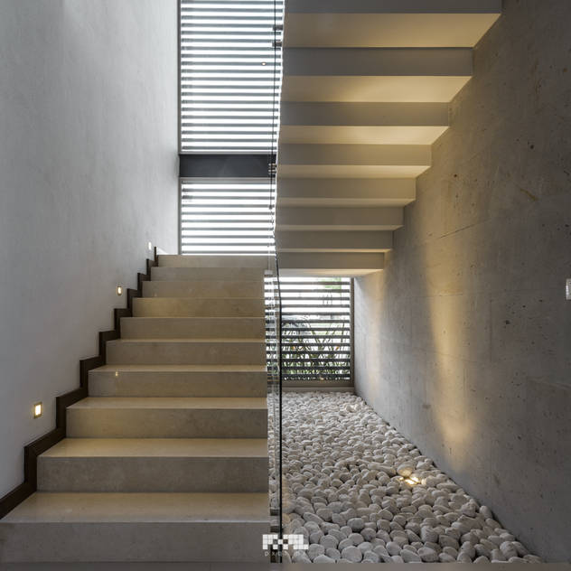 2M Arquitectura Modern Corridor & Stairs