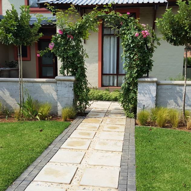Jardines de estilo mediterraneo por Gorgeous Gardens