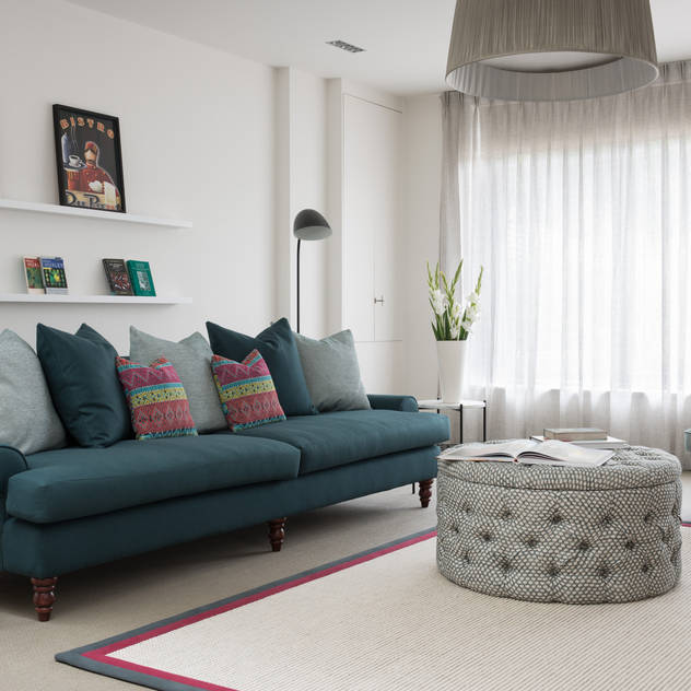  Ruang Keluarga by SWM Interiors & Sourcing Ltd