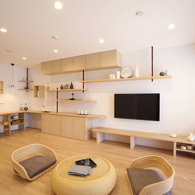  Ruang Keluarga by SWITCH&Co.