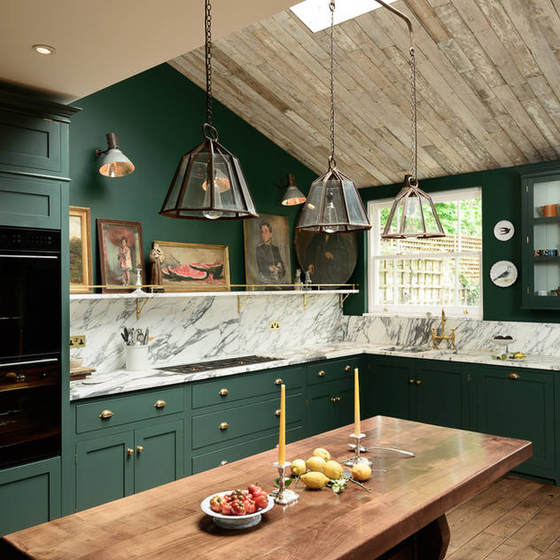 The Peckham Rye Kitchen by deVOL Classic style kitchen by deVOL Kitchens Classic Wood Wood effect