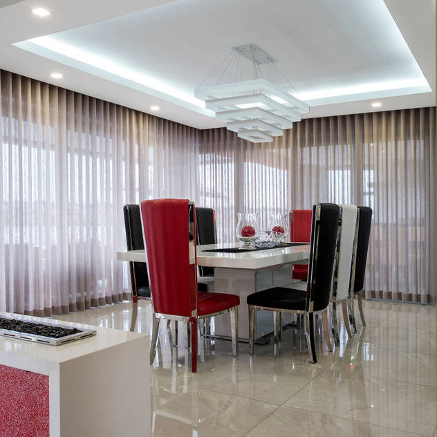 Ultra modern FRANCOIS MARAIS ARCHITECTS Modern dining room