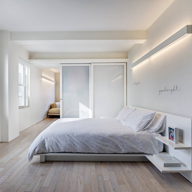 Master Bedroom Modern Bedroom by Lilian H. Weinreich Architects Modern