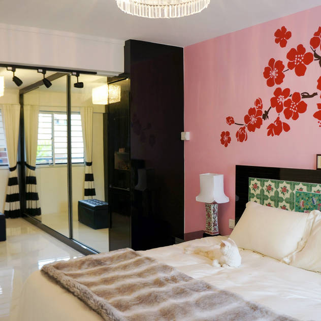 3-Room HDB @ Whampoa Drive Colonial style bedroom by AgcDesign Colonial