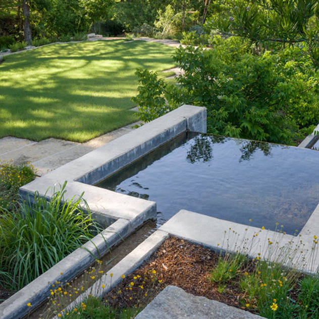 Vườn phong cách hiện đại bởi Paul Marie Creation Garden Design & Swimmingpools Hiện đại