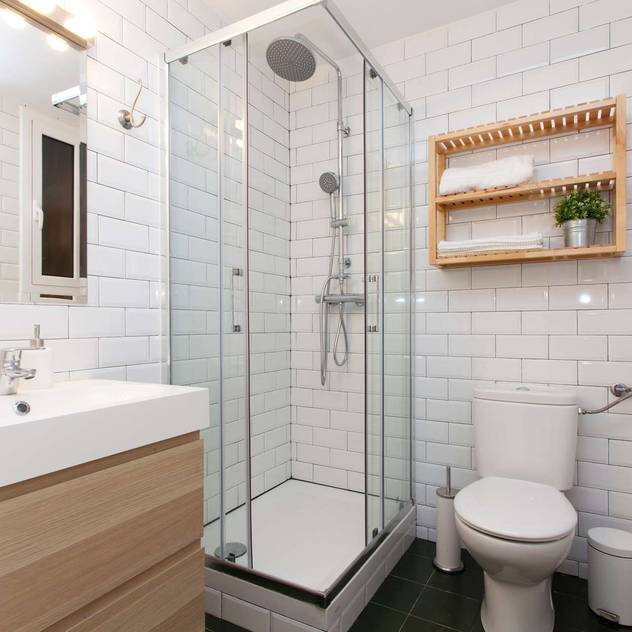 reforma baño: Baños de estilo moderno de Masquepintura