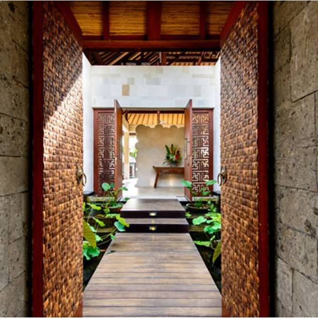 Villa Saya - Gate Main Entrance Koridor & Tangga Gaya Asia Oleh HG Architect Asia