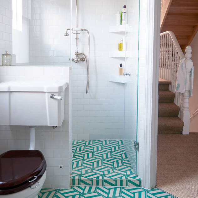 North West London Terraced House VORBILD Architecture Ltd. Classic style bathroom