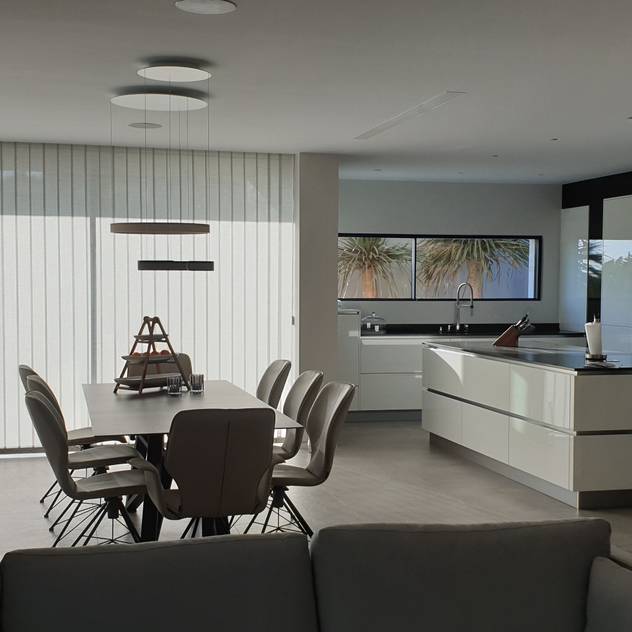 Salon comedor: Salones de estilo  de GARLIC arquitectos, Mediterráneo   