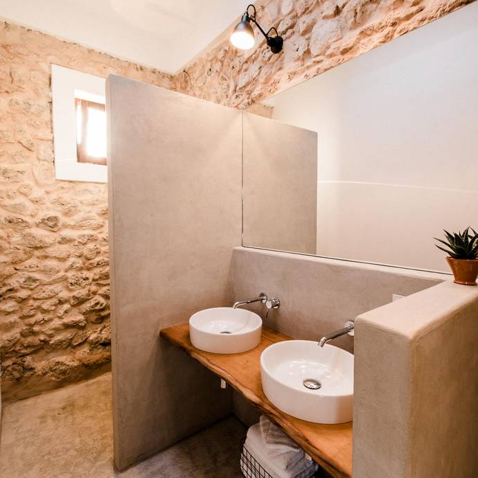 Baños de estilo mediterráneo de Ibiza Interiors - Nederlandse Architect Ibiza