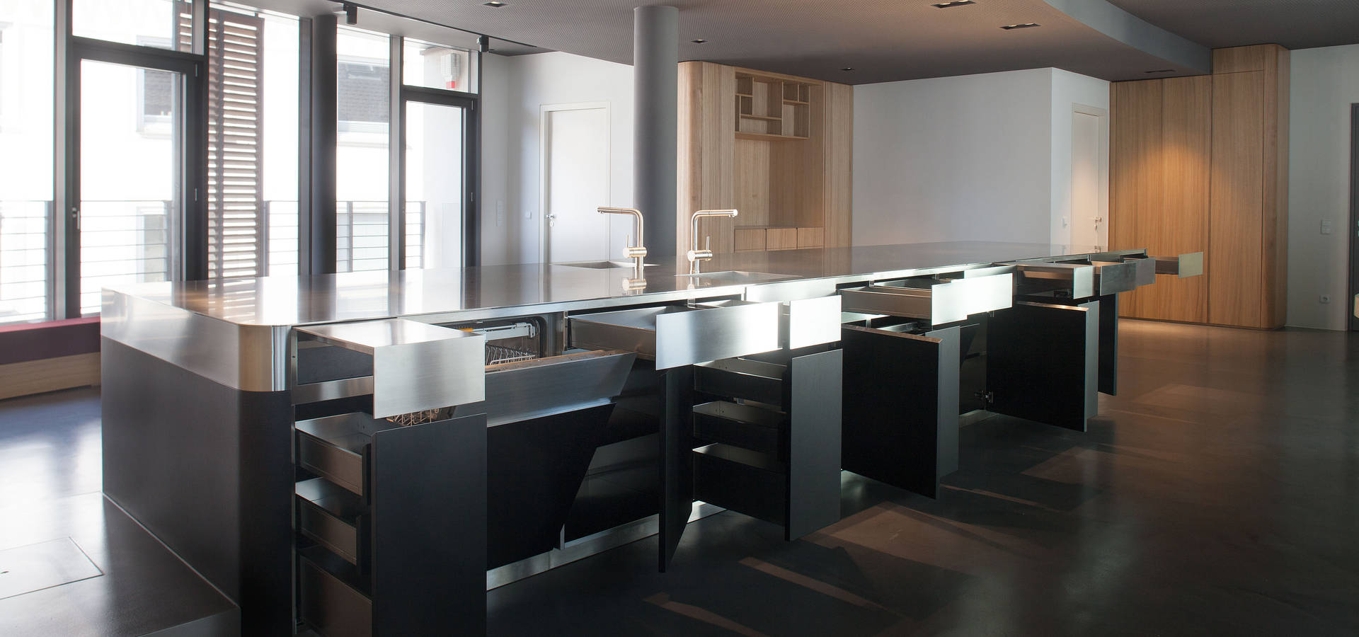 Dallmayr Academy von Arnold / Werner | homify Dallmayr Academy von Arnold / Werner | homify
