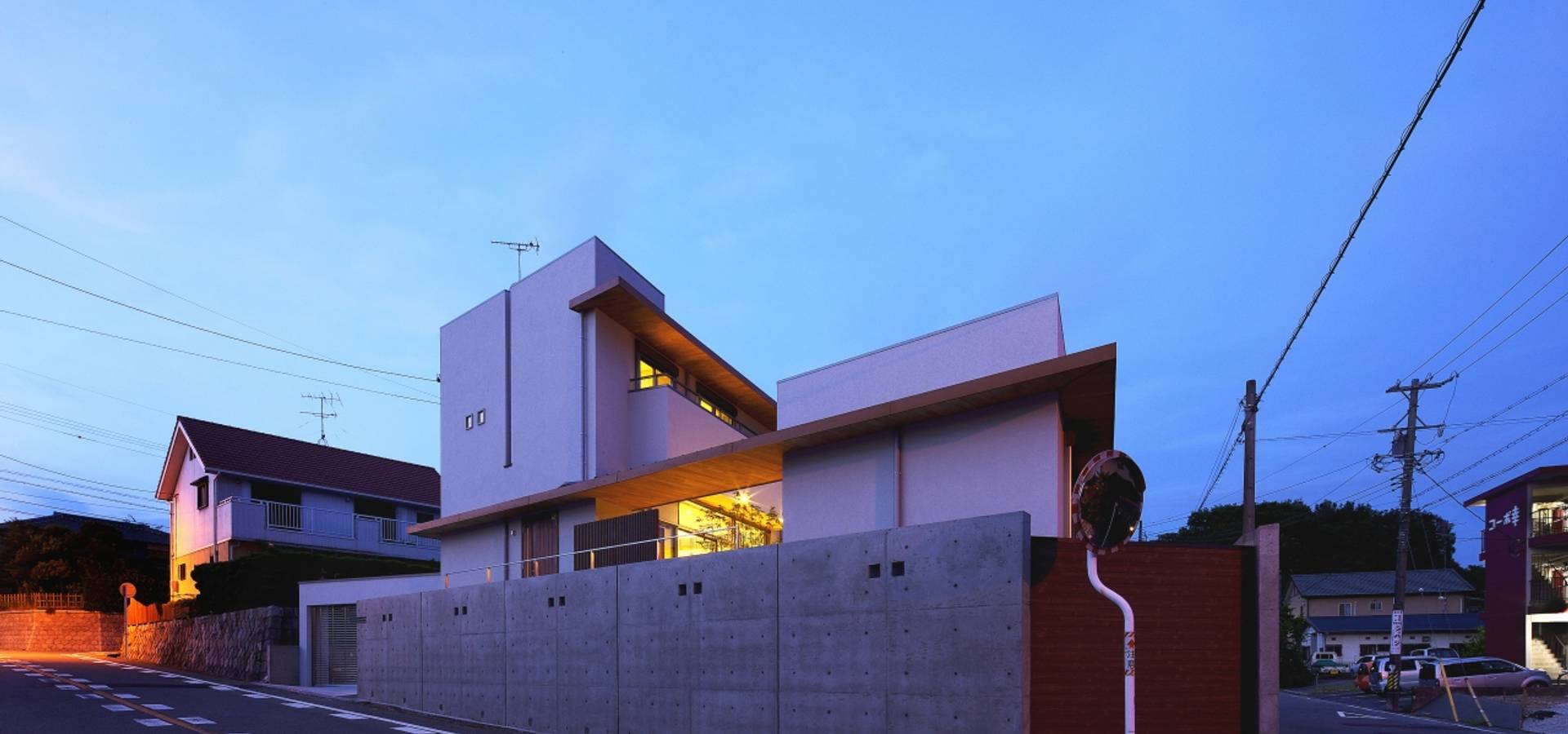 長坂篤建築研究所