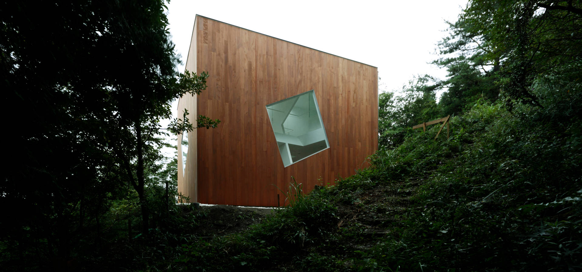 Yuusuke Karasawa Architects
