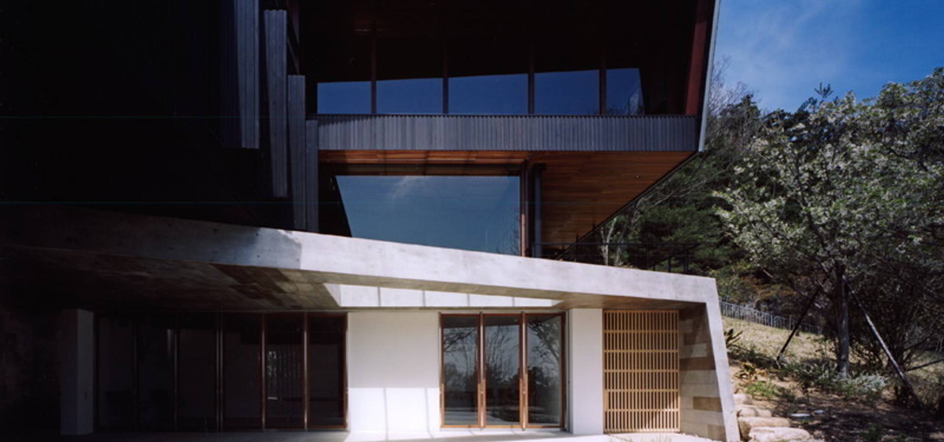 Ryuji Koyama Architects  &amp; Associates　　小山隆治建築研究所