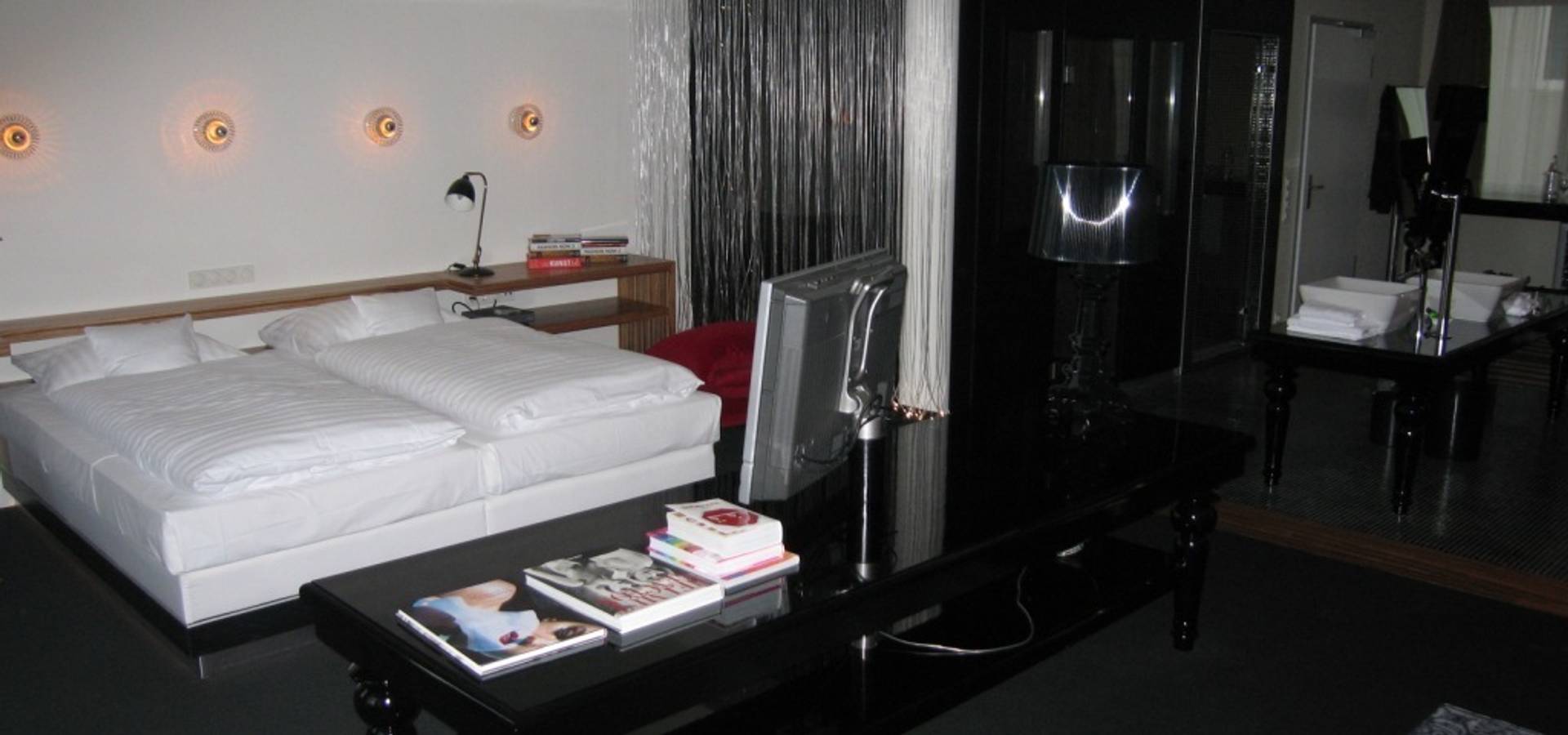 Hotel Überfluss, Bremen von D`Behr Elektro-Technik GmbH | homify Hotel Überfluss, Bremen von D`Behr Elektro-Technik GmbH | homify