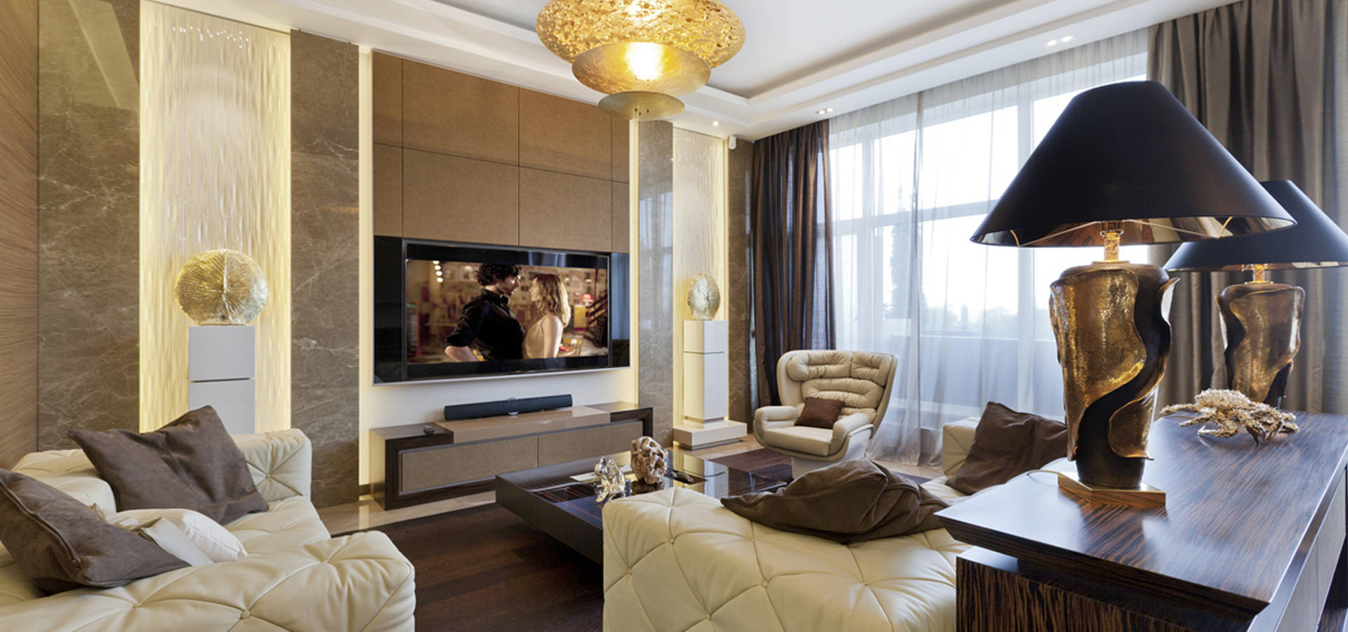 Il moderno confortevole design degli interni per il apartamento in ... Design di interni