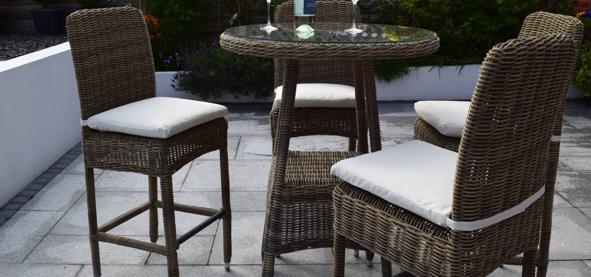 Weaves Blenheim Curved Bistro Set homify