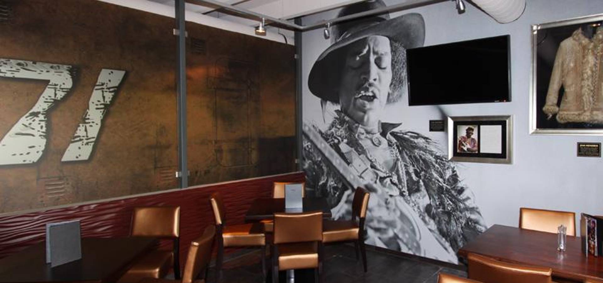 Wandgestaltung Im Hard Rock Cafe By Wallunica Wanddesign Nach