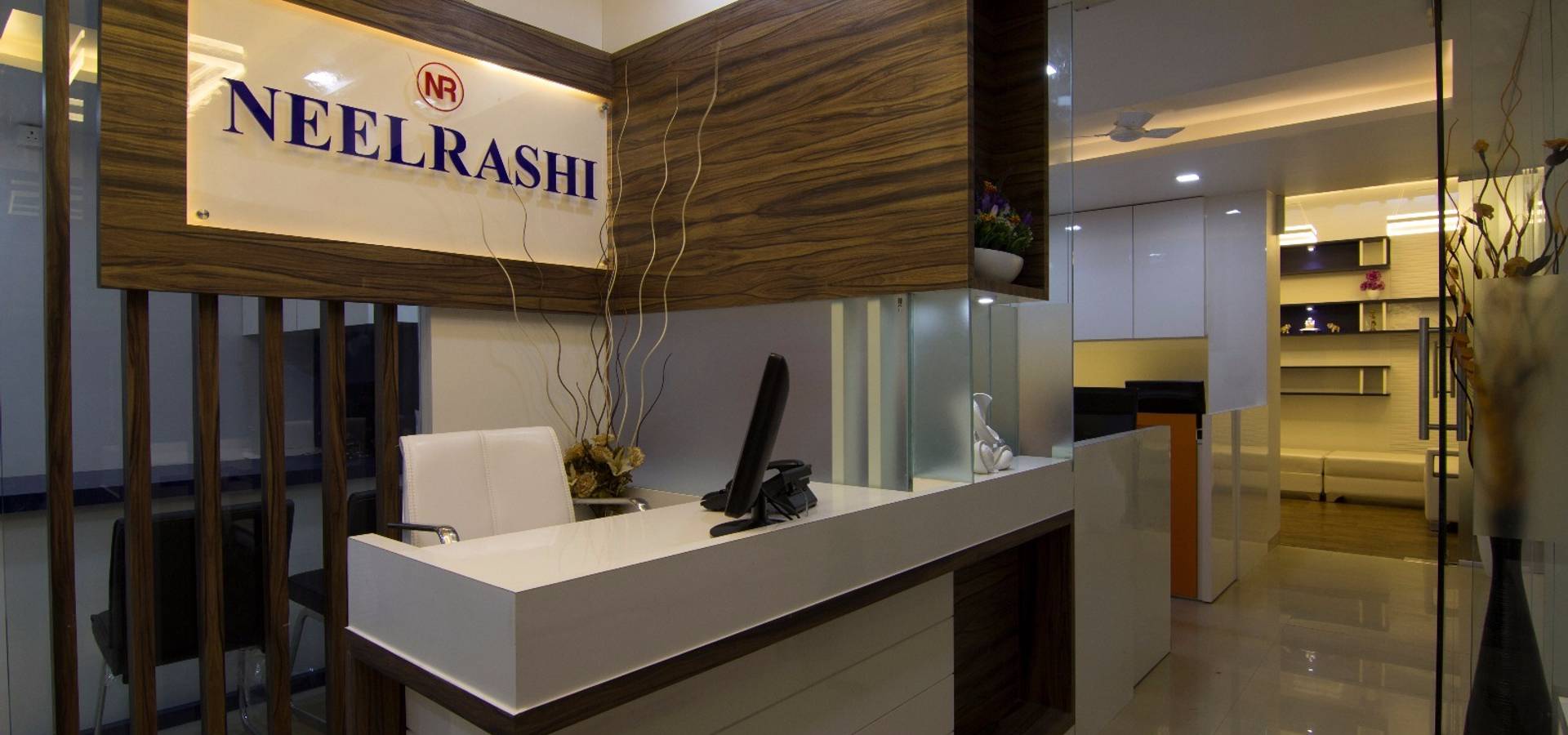 Office For Travel Agencies By A A Studio Architects Homify