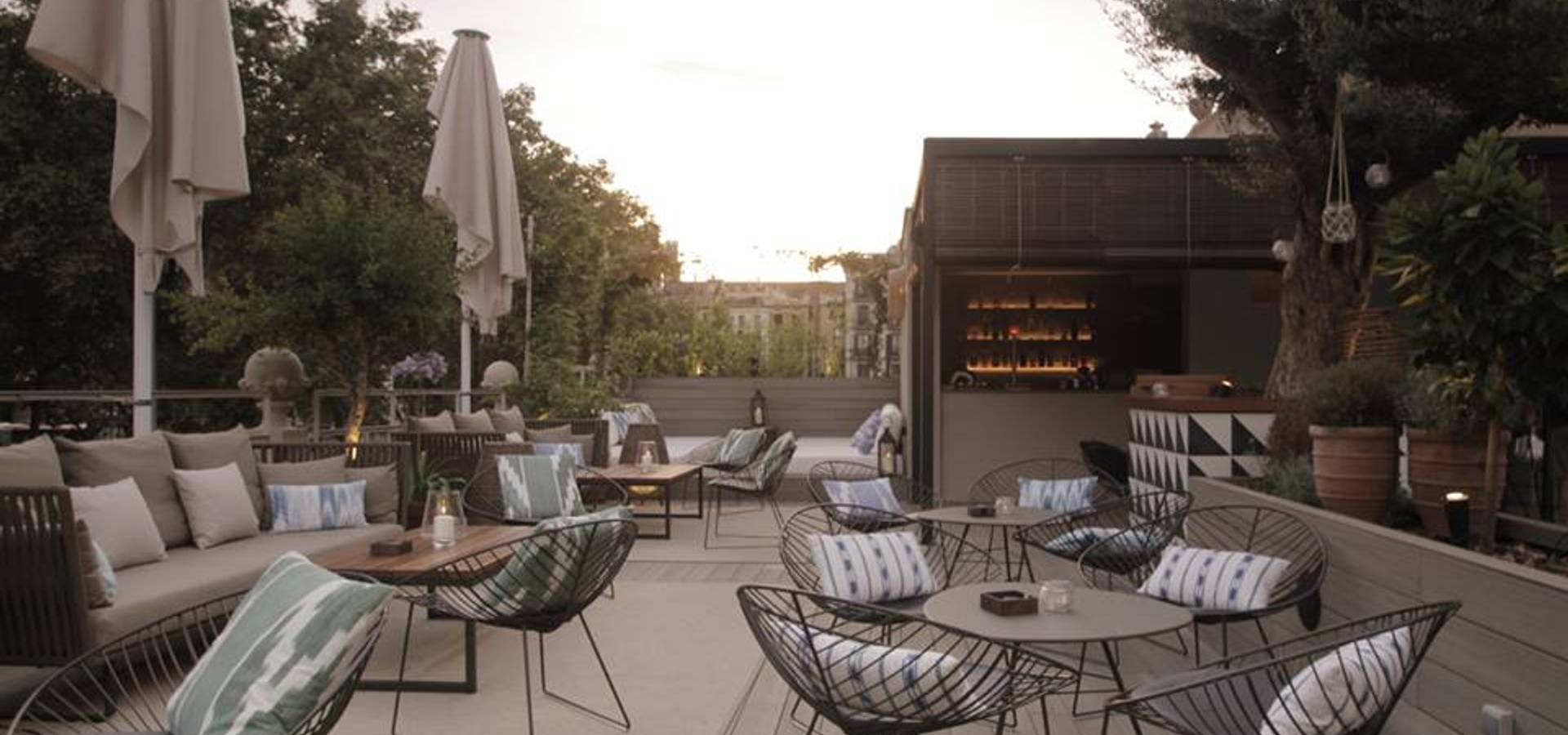 Hotel Oasis Barcelona By Naturalgardens Tindas Project S L