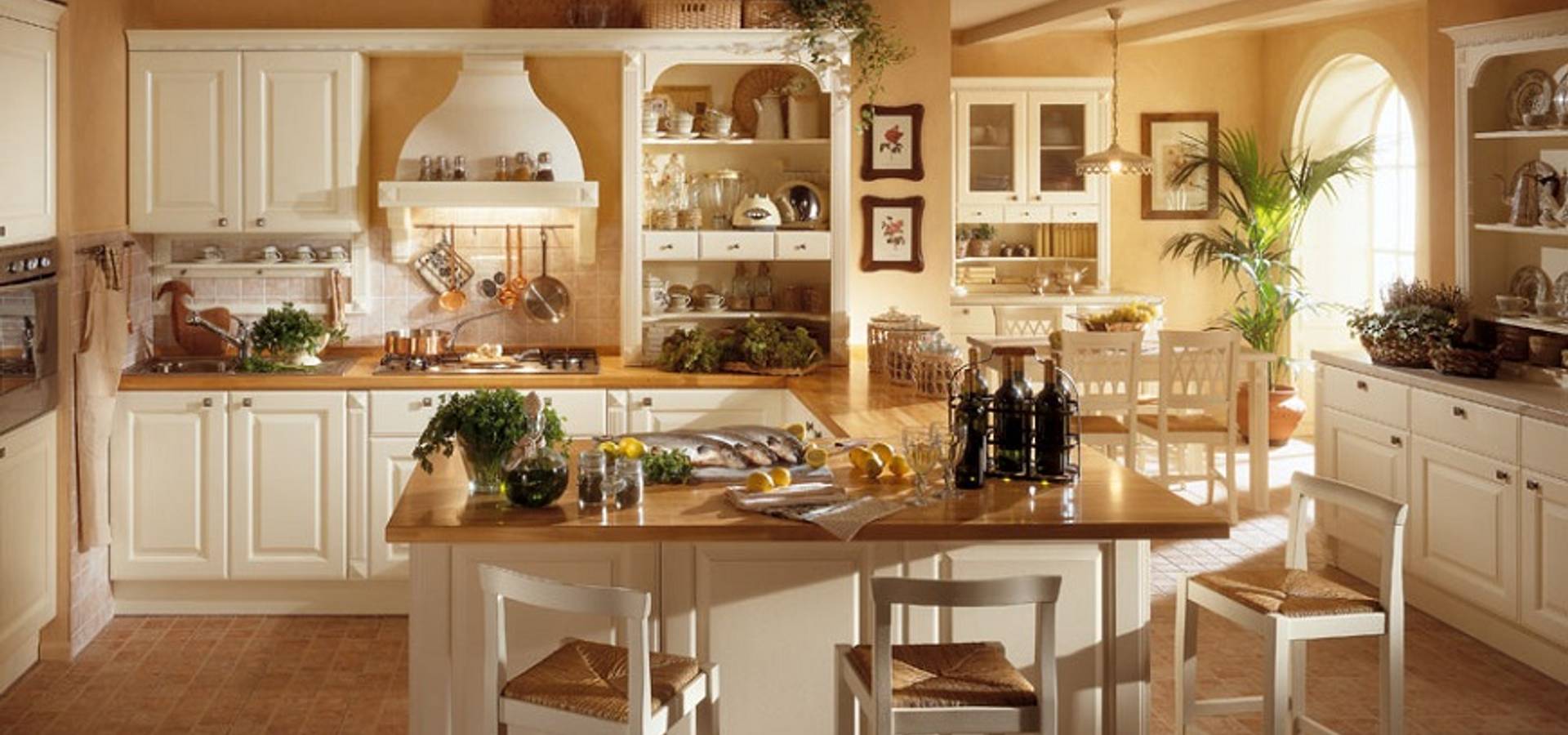 Arredamento cucina: Mobili per l'arredo cucina classico