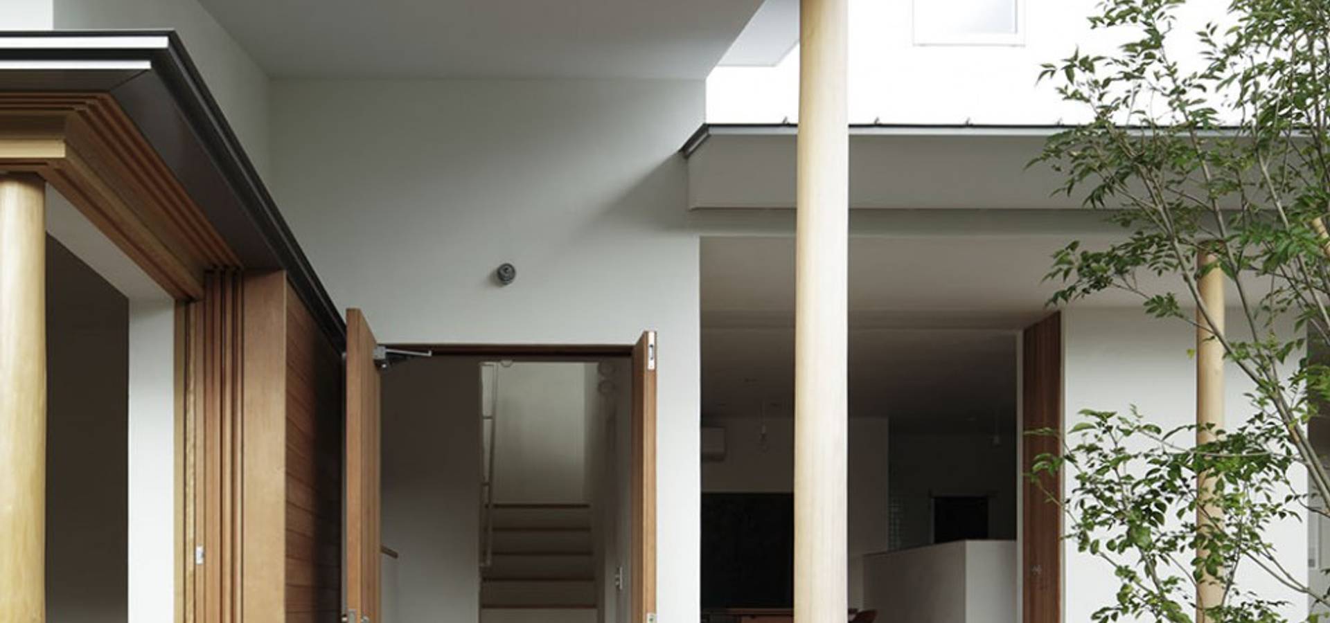 中庭のある平屋 Homify 中庭のある平屋 Homify