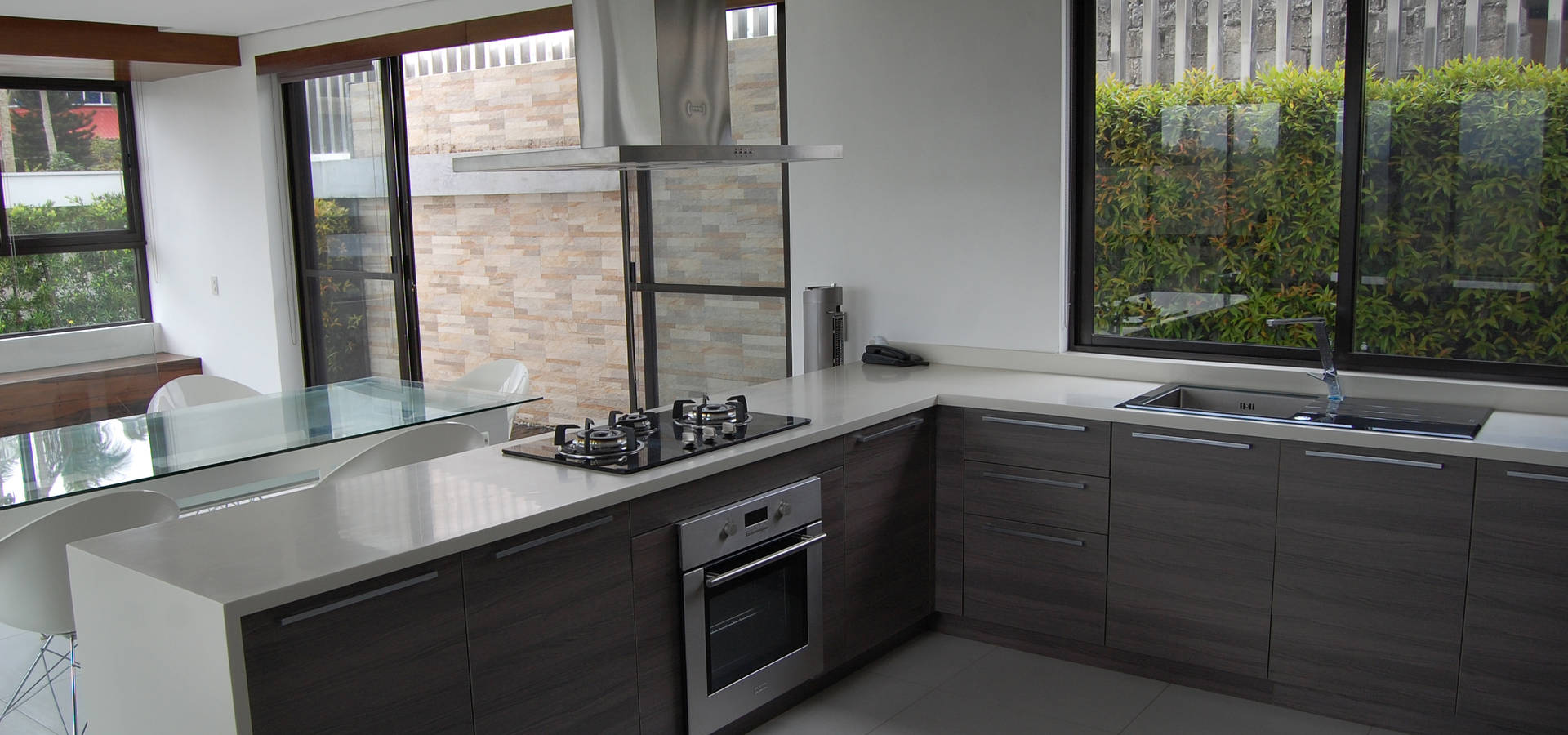 Stak Modern Kitchens