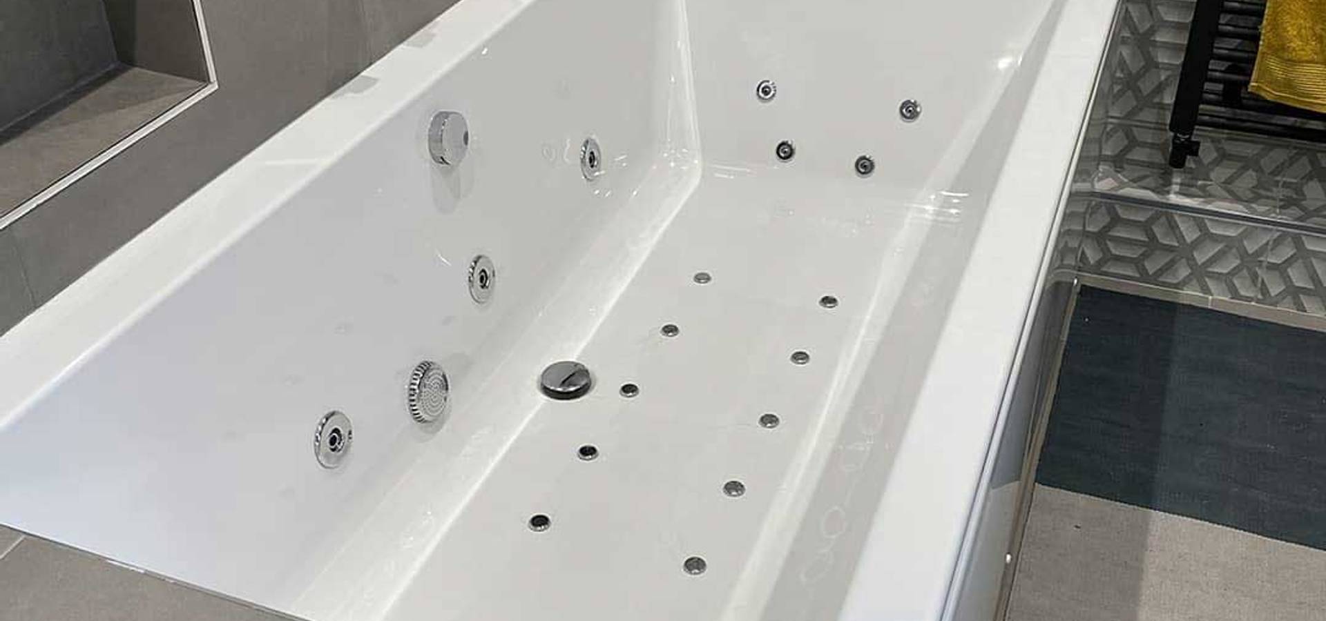 Bolsa Escribe email sarcoma The Whirlpool Bathshop: Accesorios para baño en Southampton, UK | homify