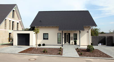 VIO 302 - Wellness Starter-Haus: moderne Häuser von FingerHaus GmbH