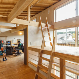 太陽と風と暮らす家: 株式会社 建築工房零が手掛けたtranslation missing: jp.style.子供部屋.eclectic子供部屋です。