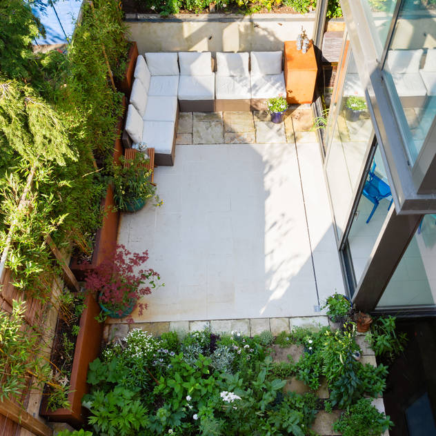 Green Retrofit, Lambourn Road: modern Garden by Granit Chartered Architects