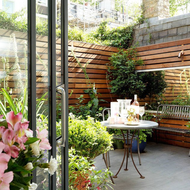 Open-Plan Kitchen/Living Room, Ladbroke Walk, London : modern Garden by Cue & Co of London