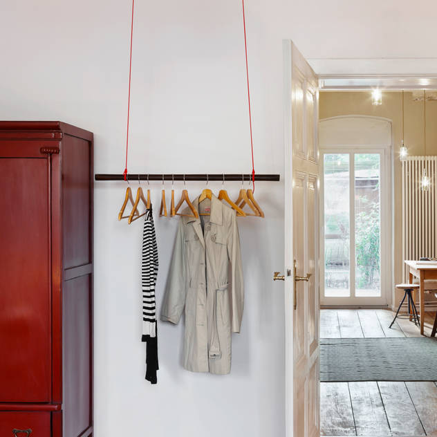 Closets industriais por Birgit Glatzel Architektin