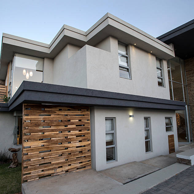 Residence Naidoo: modern Houses by FRANCOIS MARAIS ARCHITECTS