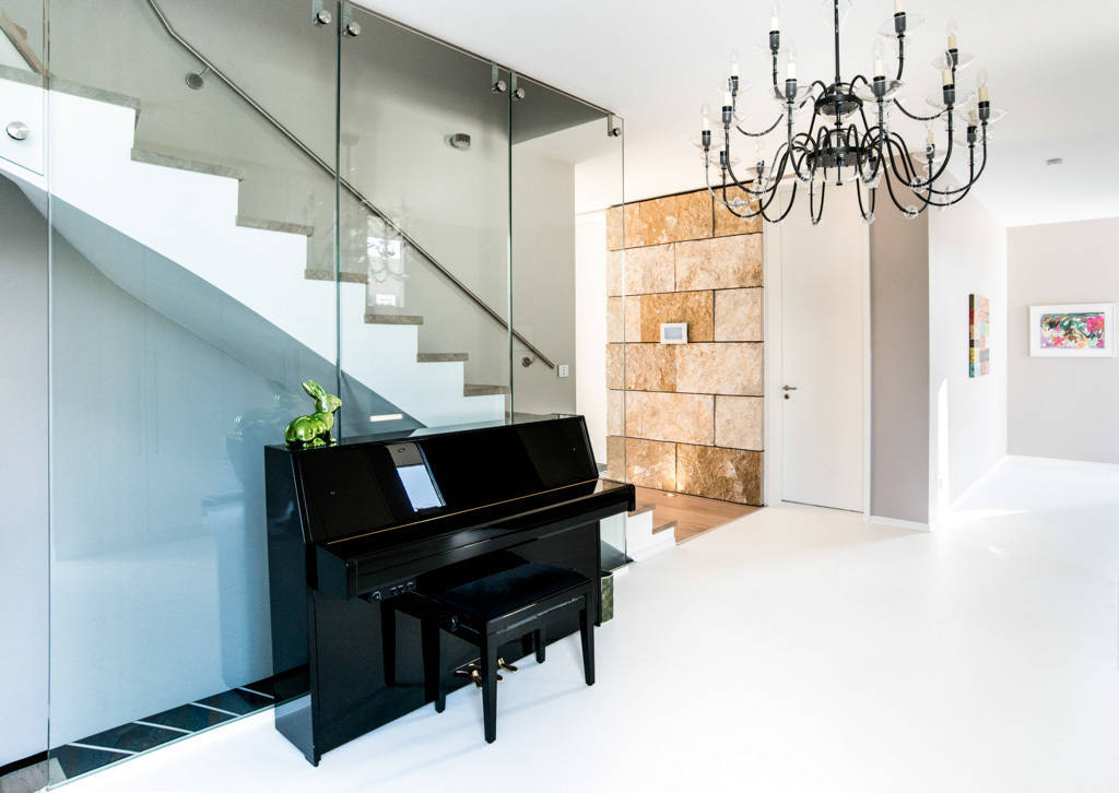 Hausflur vereint puristische und verspielte Elemente homify