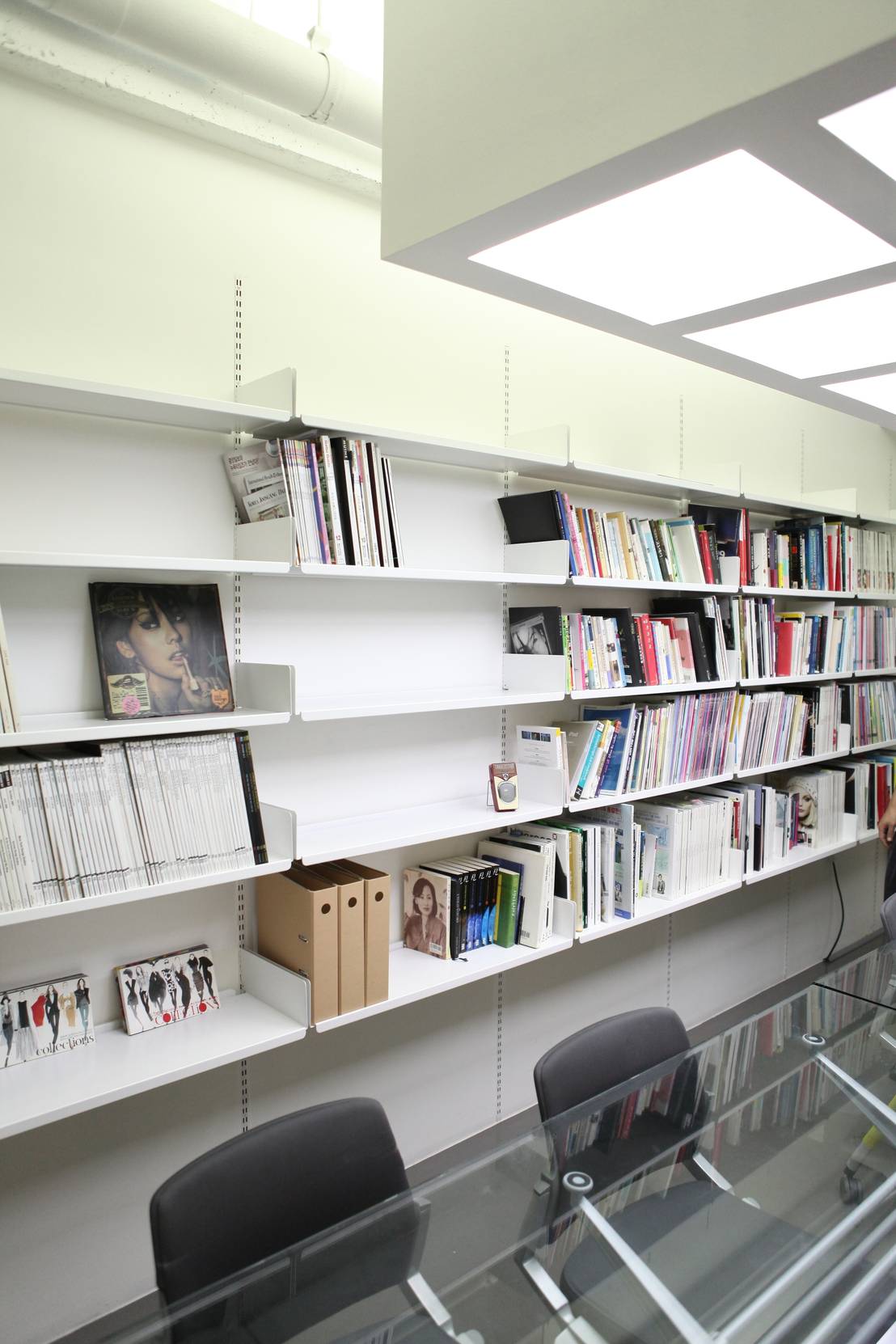 FLOATING SHELVING SYSTEM | 호미파이 & homify