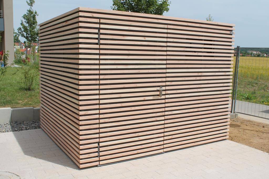Design Gerätehaus Stahl mit Douglasienlattung von Fellbacher Metall