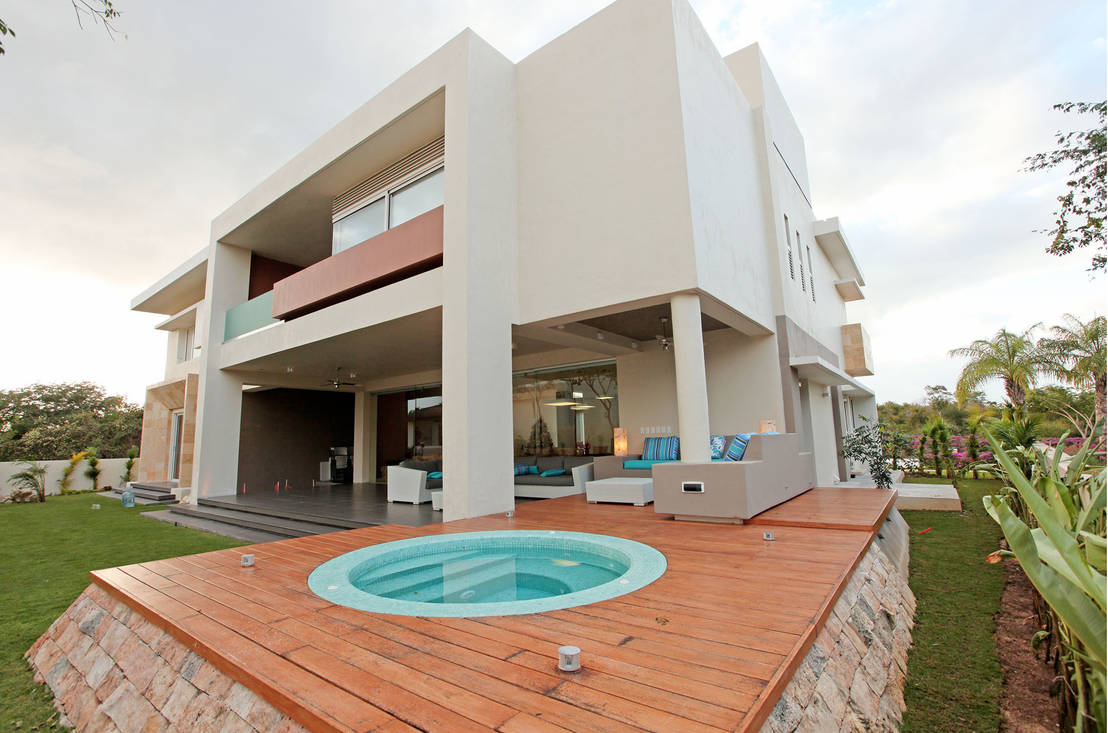 10 jacuzzis en el patio que debes ver antes de diseñar el tuyo