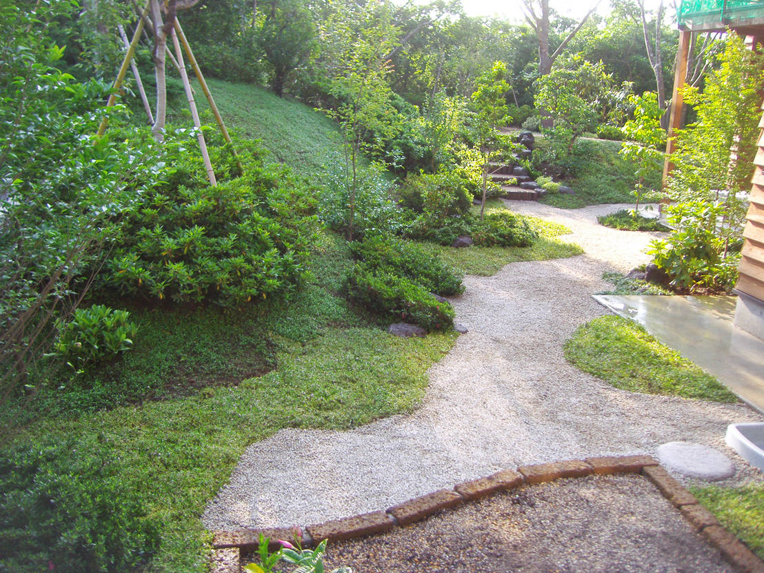 周囲の自然を残した庭 外房 Homify