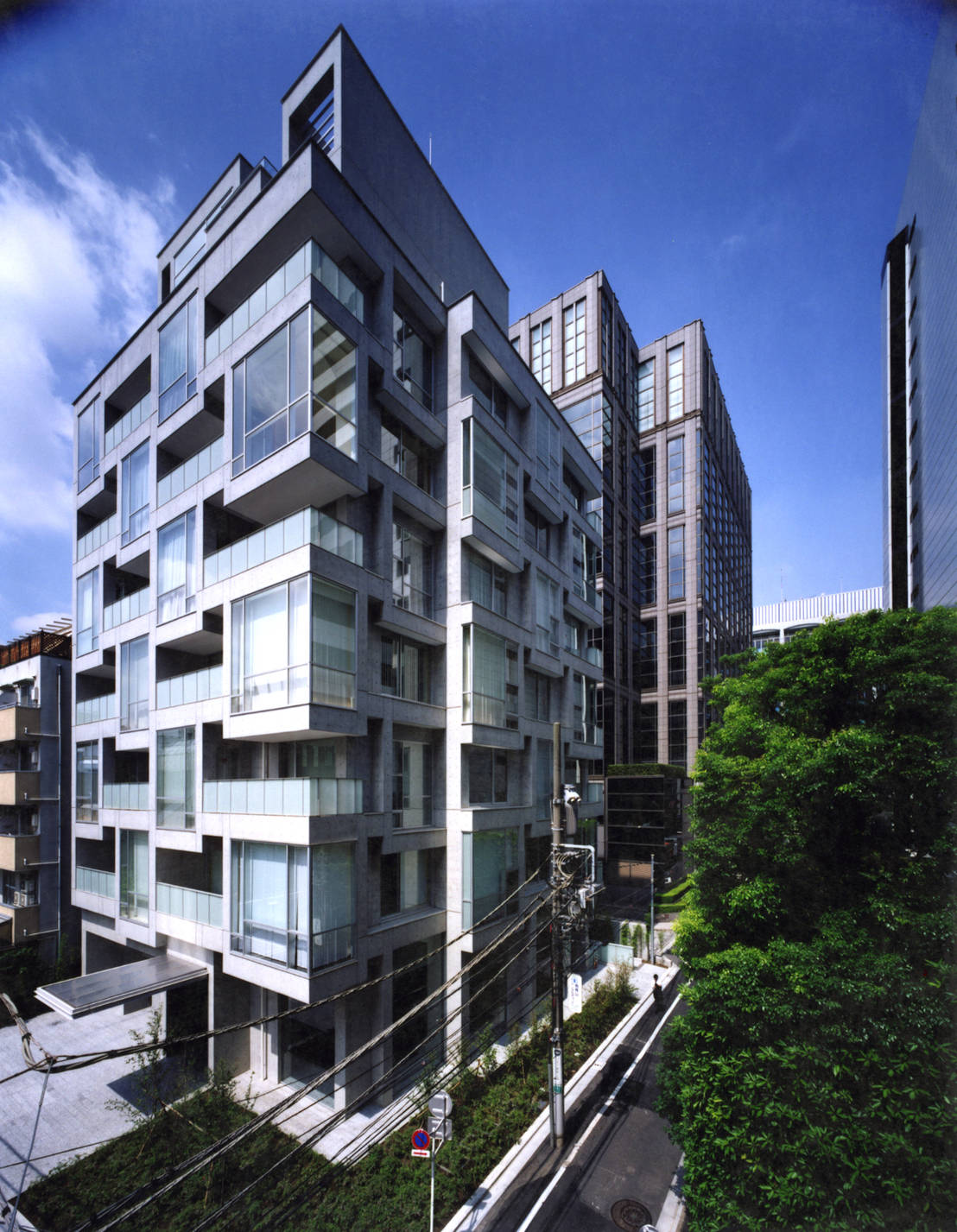 D グランセ南青山ハイヴァリーby 新居千秋都市建築設計 Homify