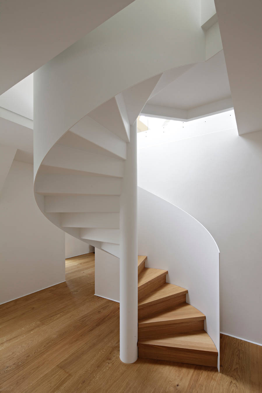 Spindeltreppe In Stuttgart By Nautilus Treppen Gmbh Co Kg Homify