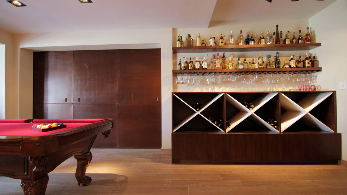 24 minibares en repisas que caben toda casa pequeña