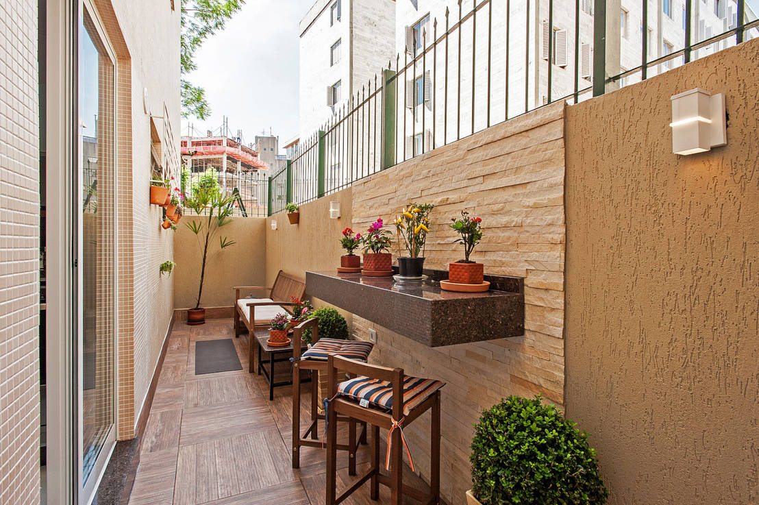 Come arredare un piccolo balcone stretto e lungo