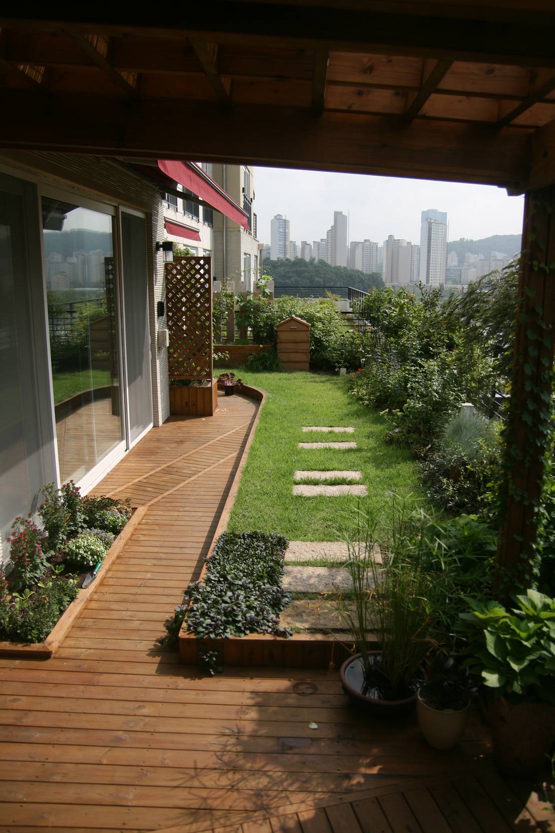 Woodworking: 6 easy-to-copy tips from one garden